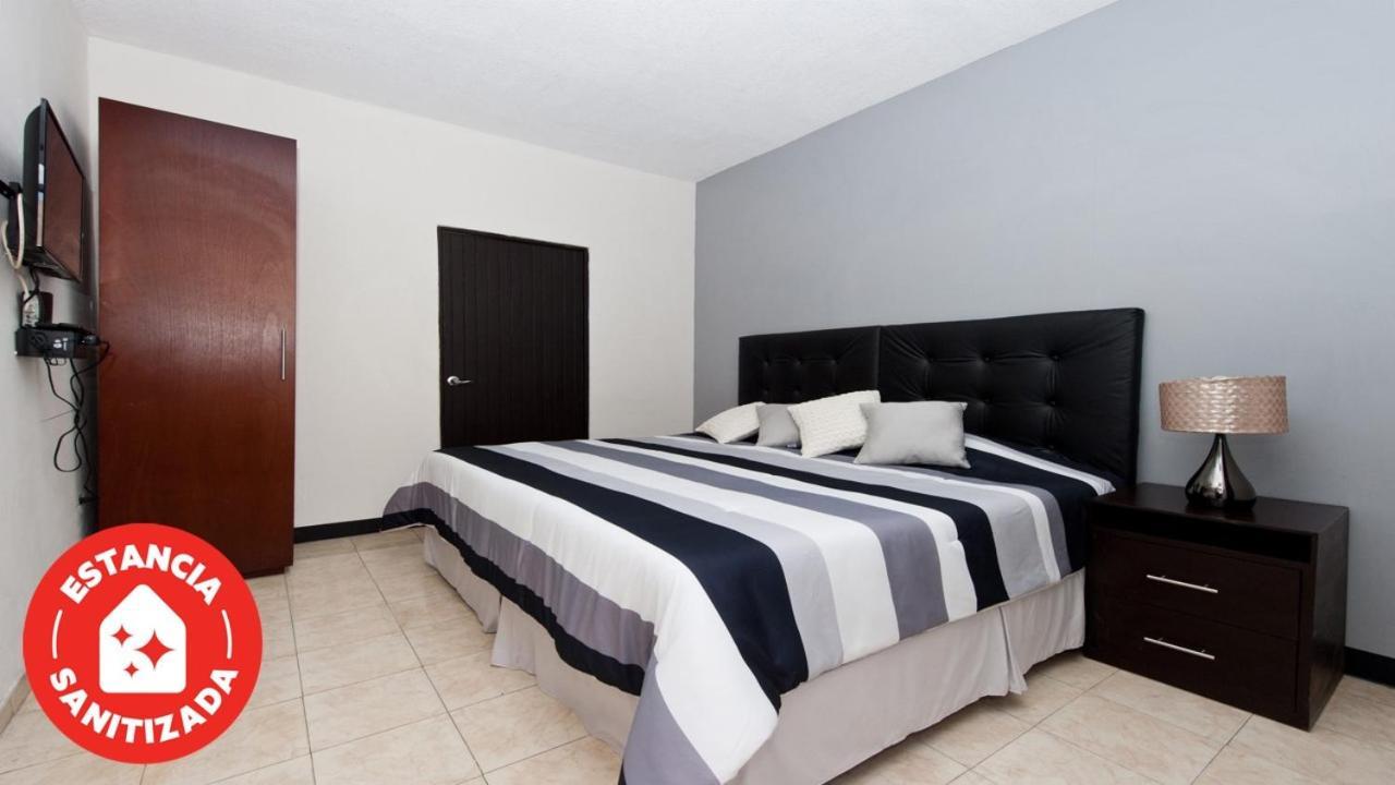 Econosuites Monterrey Ngoại thất bức ảnh