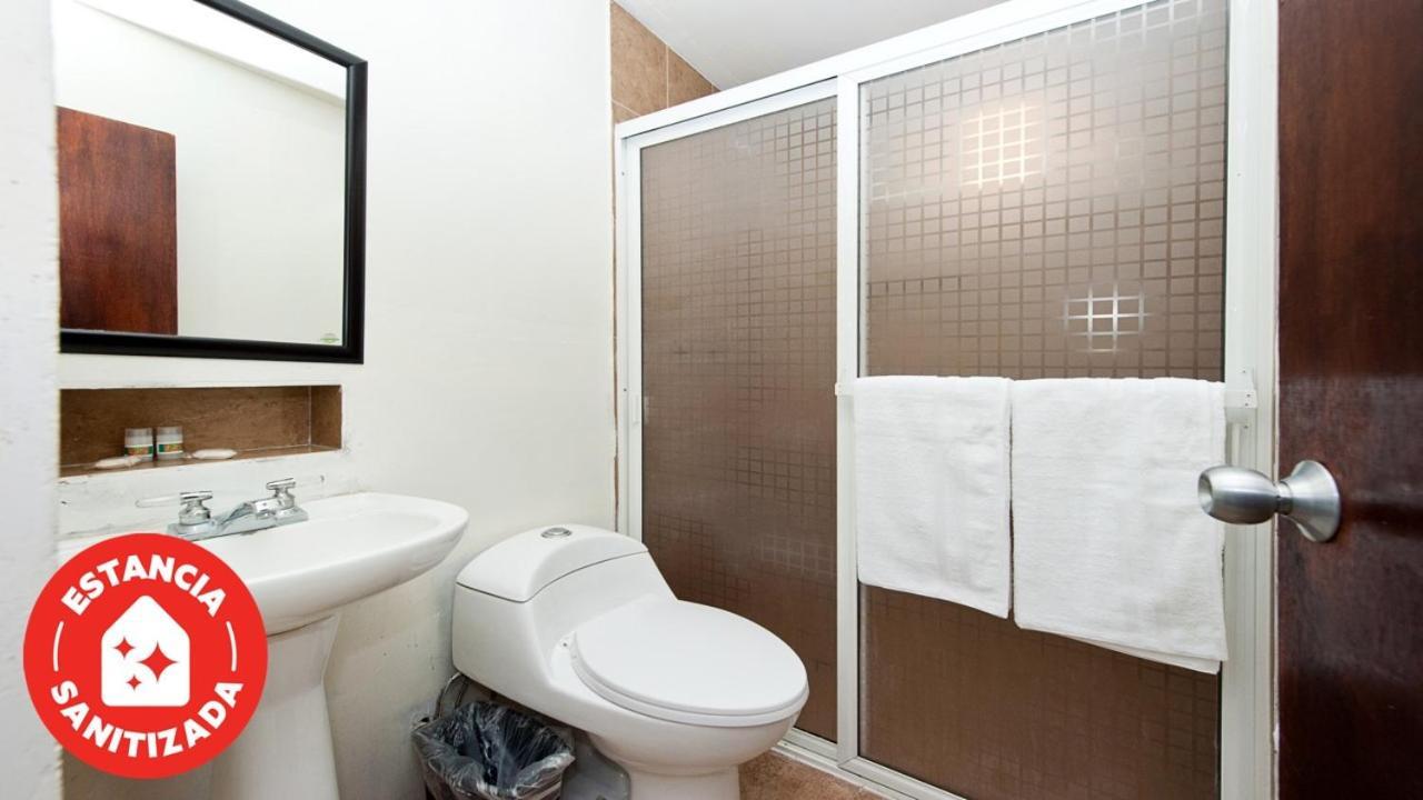 Econosuites Monterrey Ngoại thất bức ảnh