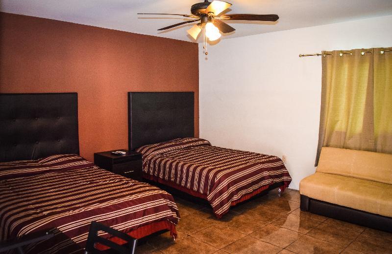 Econosuites Monterrey Ngoại thất bức ảnh