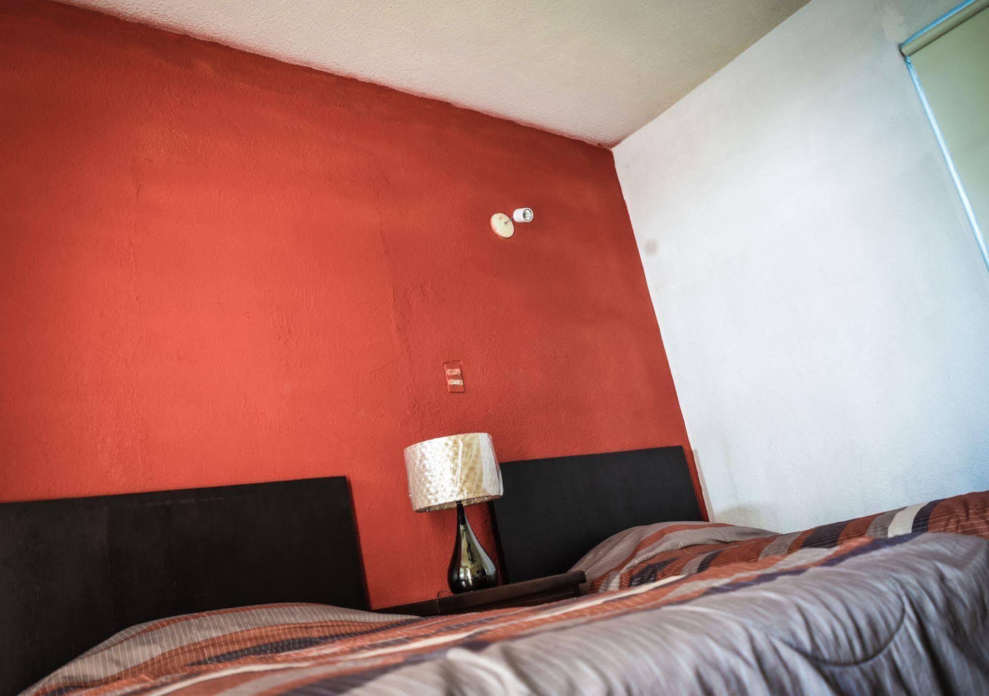 Econosuites Monterrey Ngoại thất bức ảnh